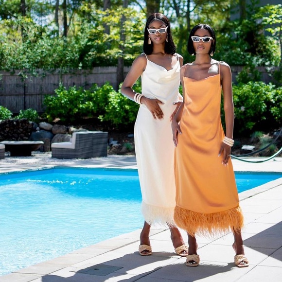 Ivory Dress w/ Feathers - Picture 4 of 5